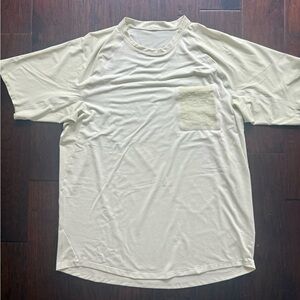 Lululemon Shirt medium Men's Ventilated Hiking Green Dewy Short Sleeve Yellow